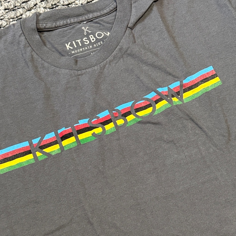 Kitsbow Graphic Logo T Shirt Men’s Medium Gray 100% Cotton Made in USA